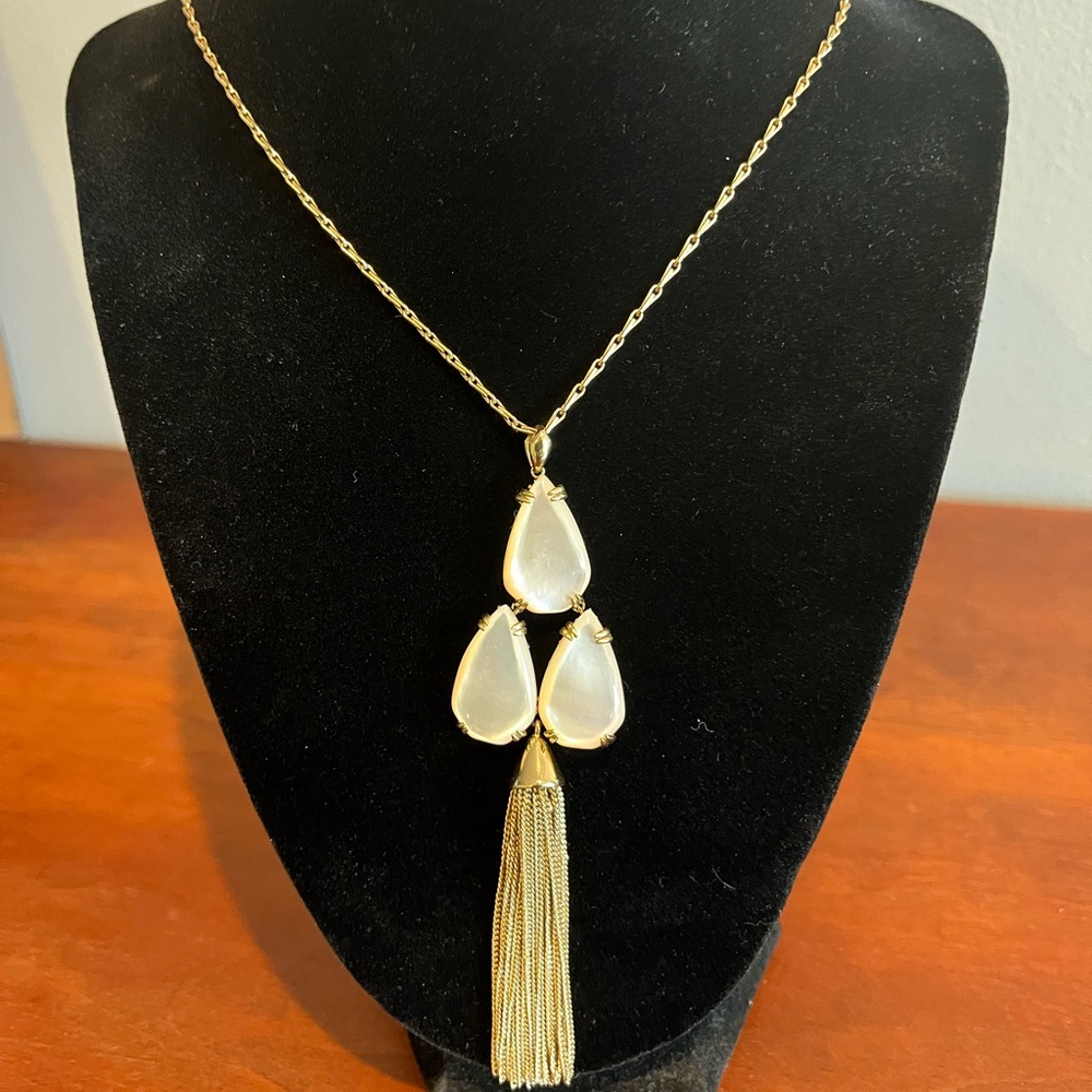 Stella And Dot Reversible Pearl White Gold Tone Botanical Botanical Necklace